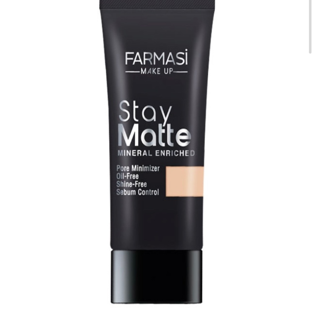Stay Matte Foundation - 01 Light Ivory 1 fl. oz.